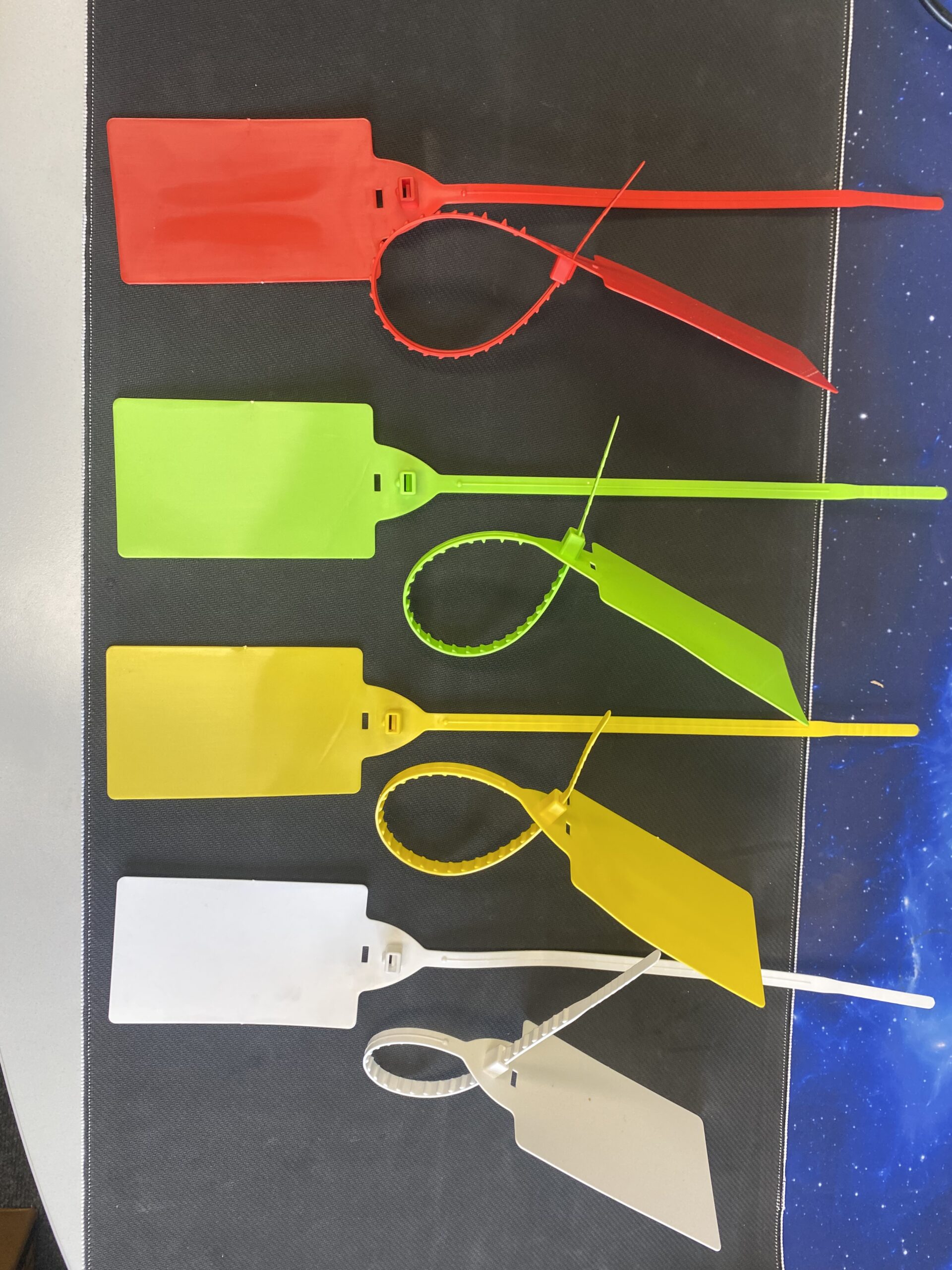 New Hard Plastic Tags (100 per pack)